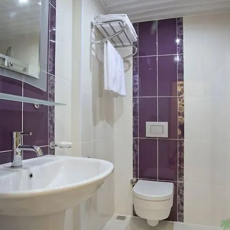 Otel Azak 3*