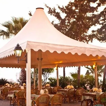 Azak Otel 3*