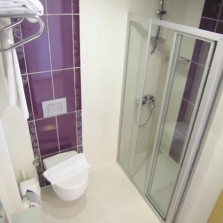 Otel Azak 3*