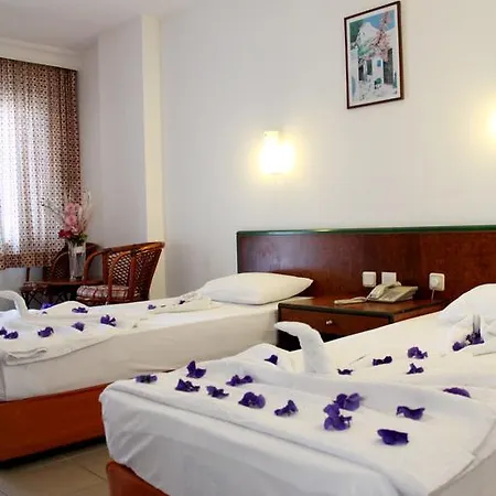 Azak Otel 3*